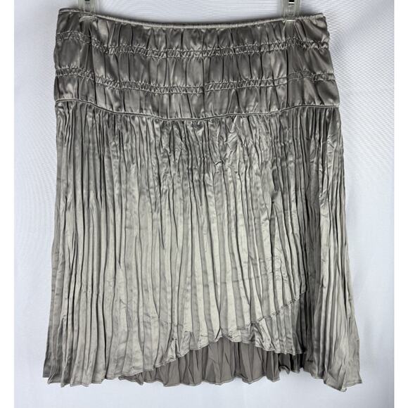 Sundance Satin Pleated Skirt Size 8 Silver Drop Waist Tulip Knee Length - Picture 1 of 5